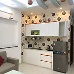 Smiley Apartment 8